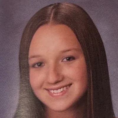 Nicole Phelps